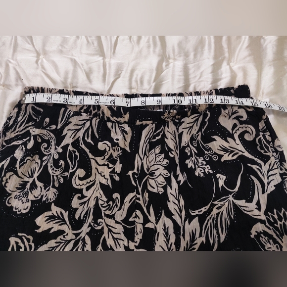 NWOT NorthStyle Lounge Pants. - Picture 4 of 7